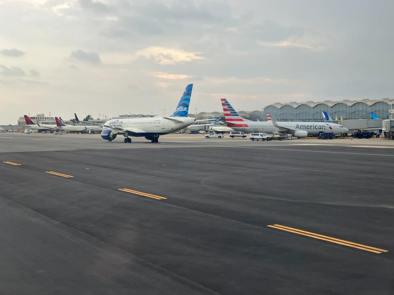 Arrival gate at Reagan National