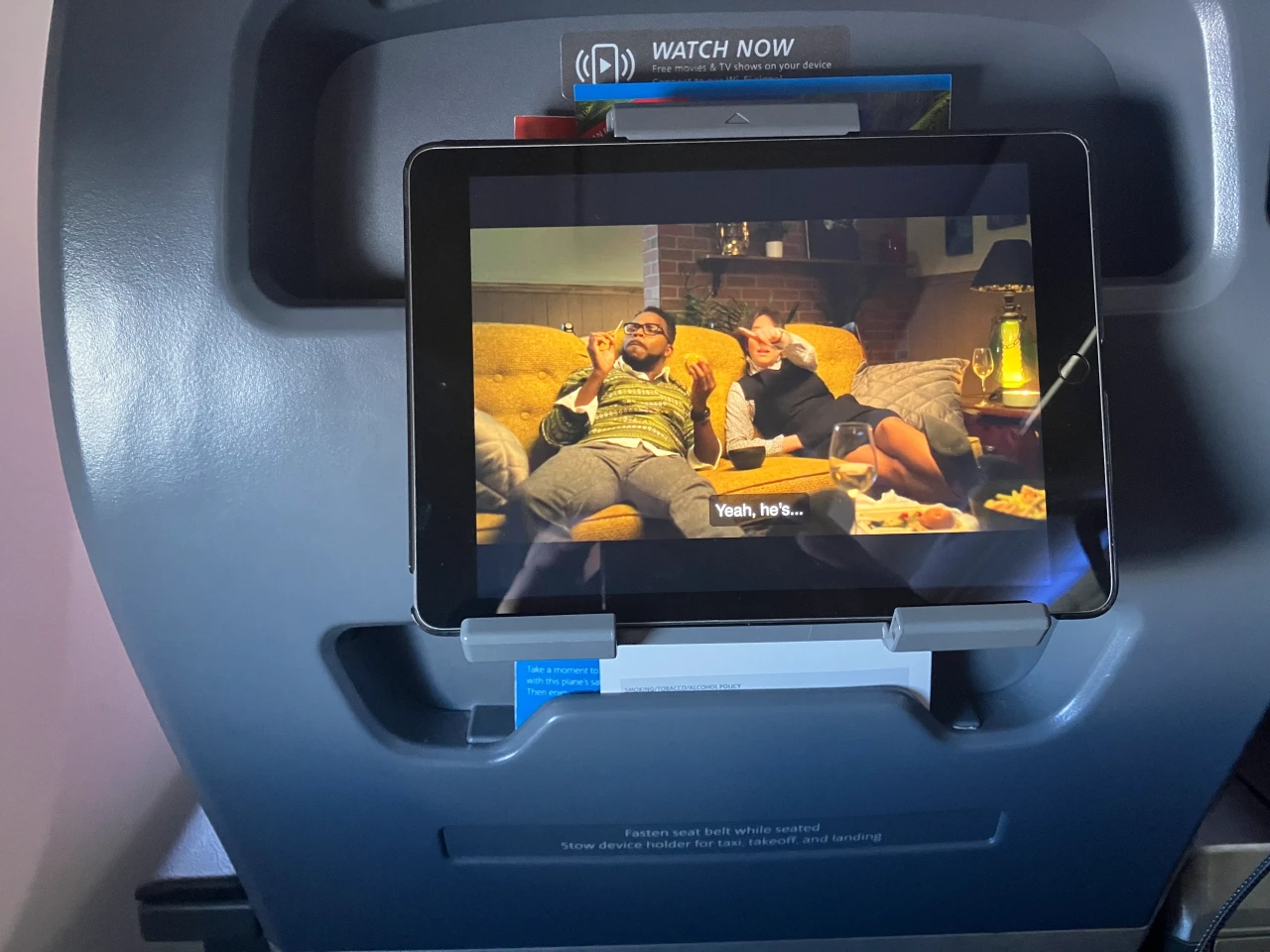 Seatback device holder on AA 737-8