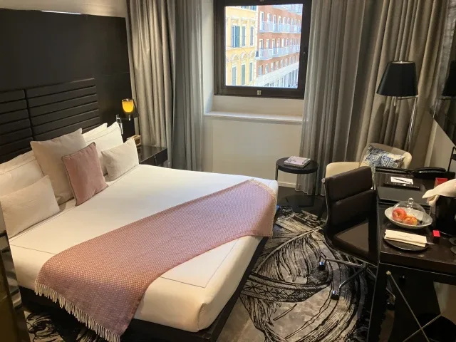 Art'otel Rome room
