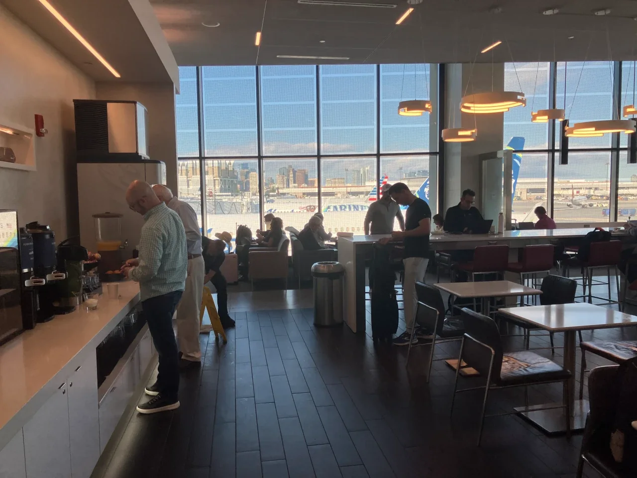 Bar at the BOS Admirals Club