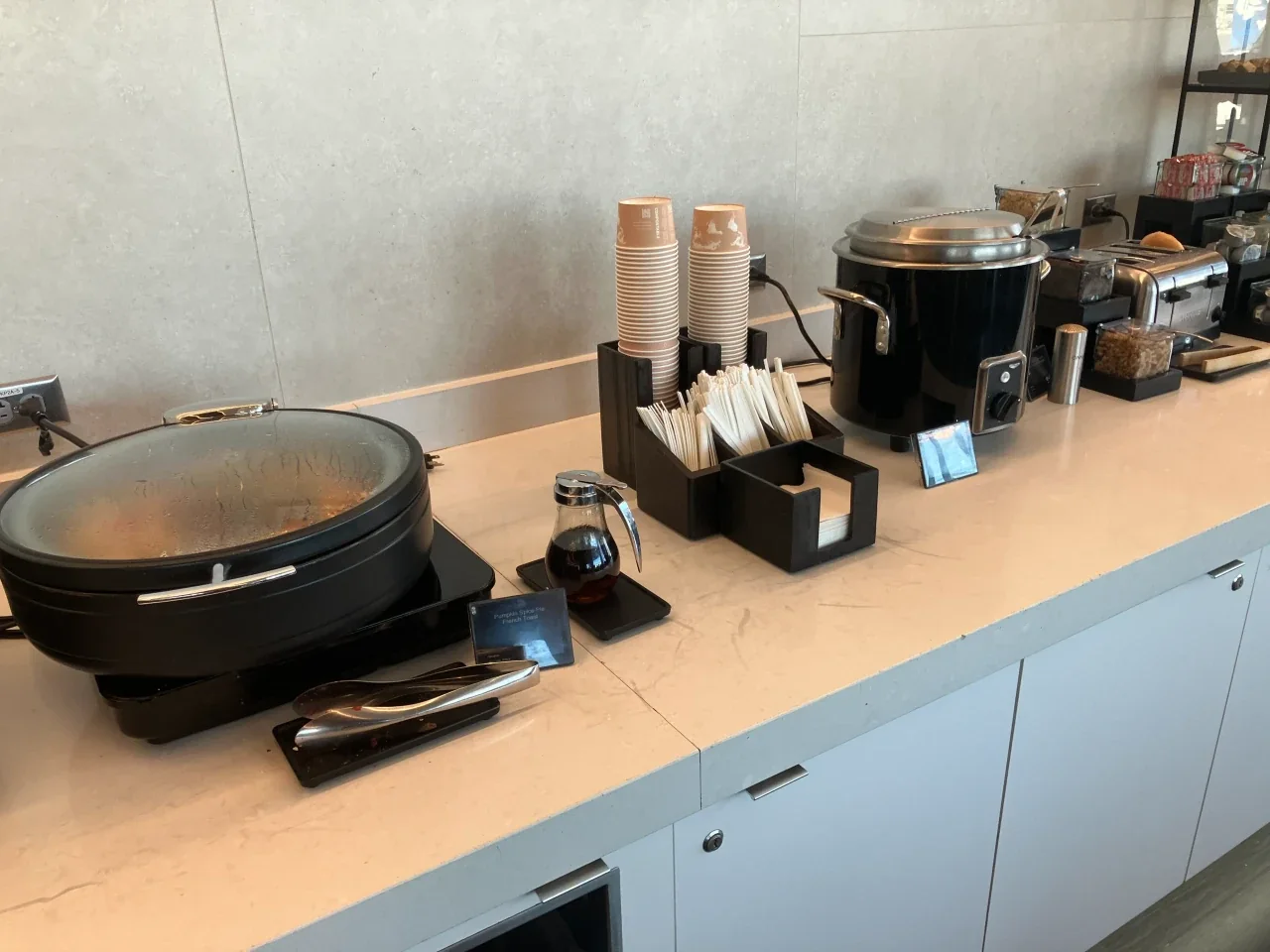 Breakfast buffet at the BOS Admirals Club