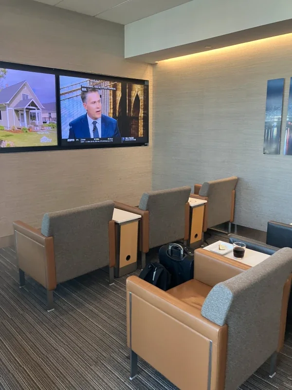 TV room at the BOS Admirals Club