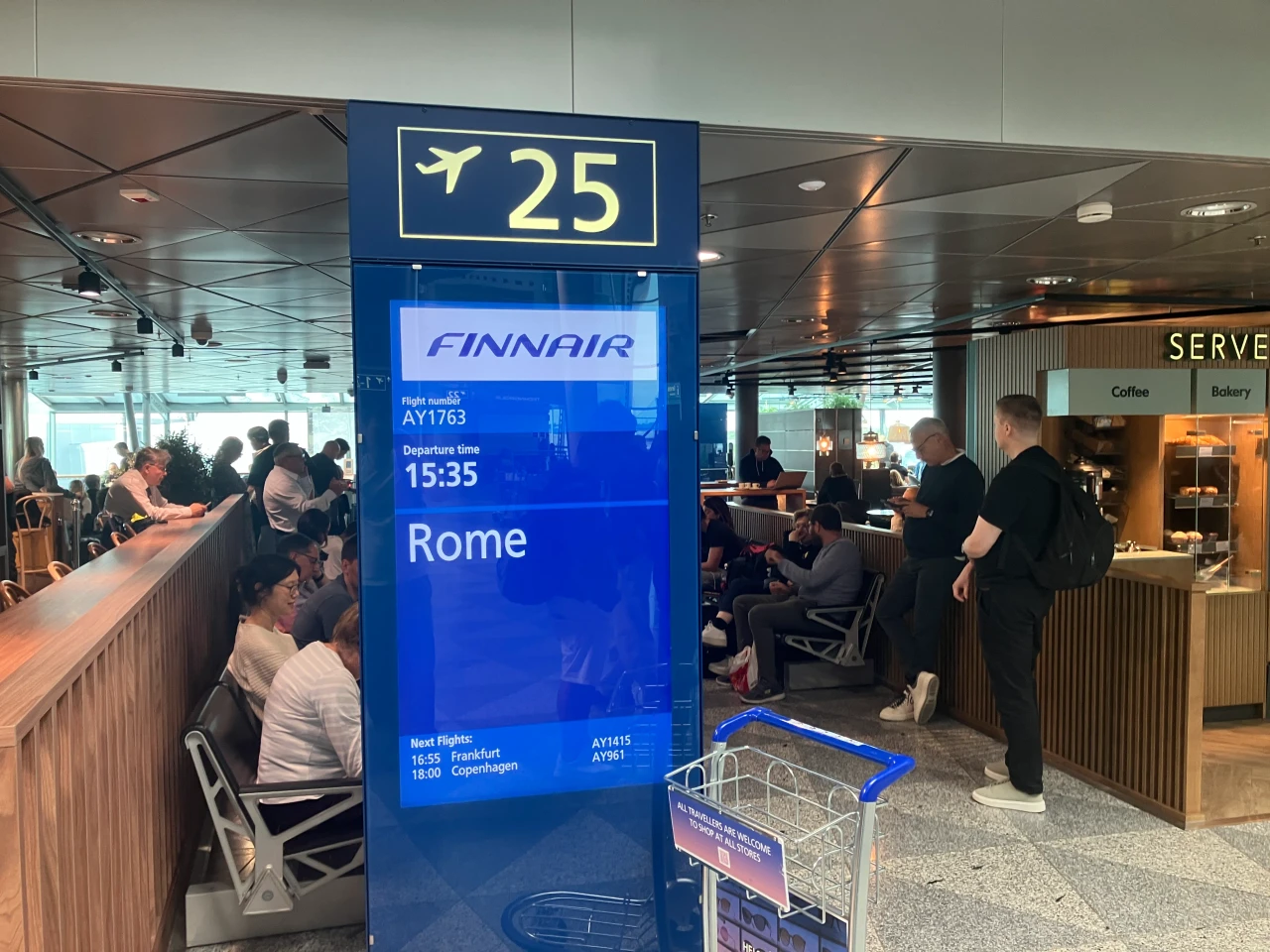 Boarding at Gate 25 in Helsinki for Finnair AY 1763
