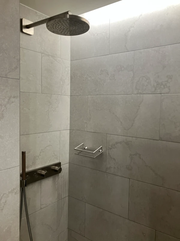 Shower room inside Finnair's Schengen Lounge at Helsinki