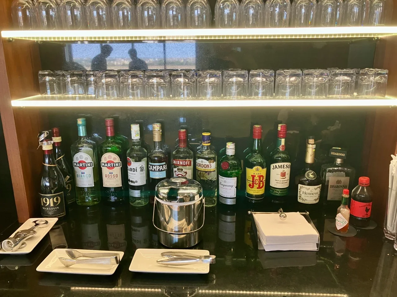 La Valette Club self-serve bar and wine